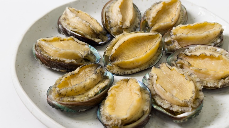 ABALONE WHOLE BABY LOCAL 14pc 1kg x 10pk/ctn